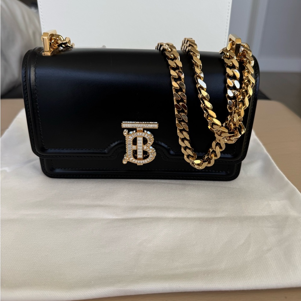 Burberry Chain Shoulder / Crossbody Bag Crystal-cut logo hardware at face - Picture 2 of 12